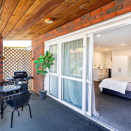 Superior Dunedin Apartments Bagian luar foto